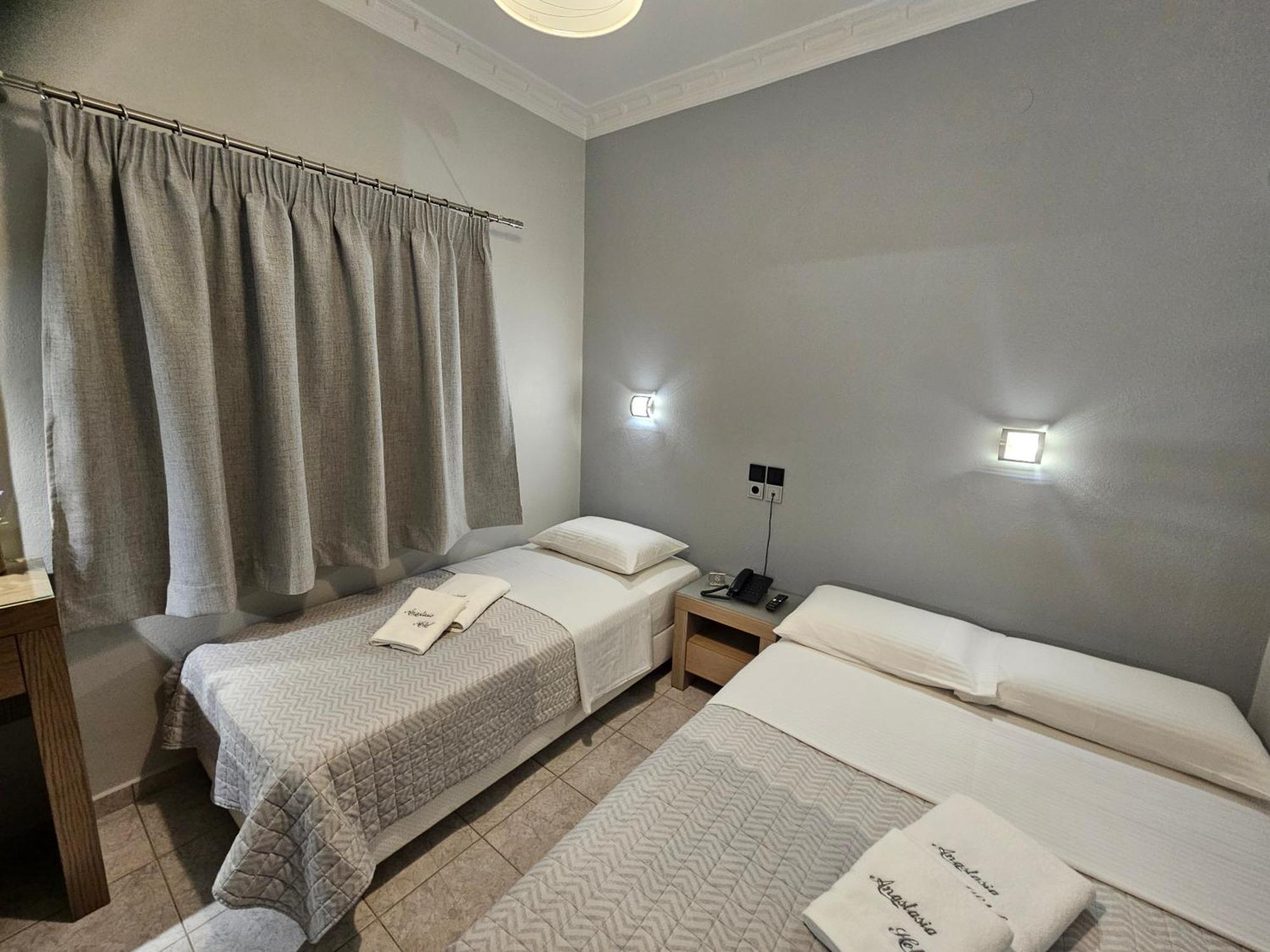 וולוס Hotel Anastasia מראה חיצוני תמונה