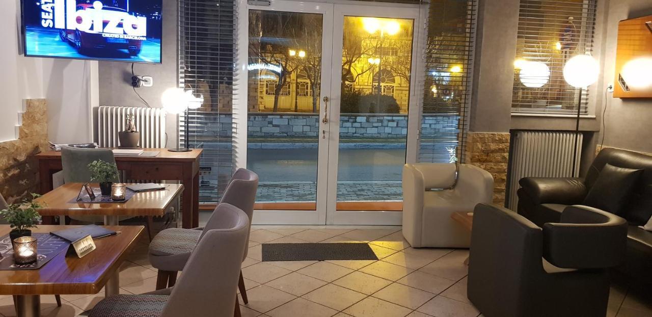 וולוס Hotel Anastasia מראה חיצוני תמונה